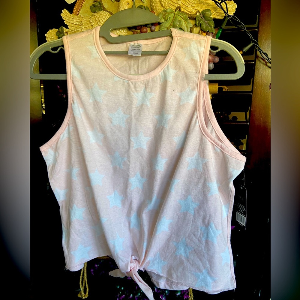 Trendy Vibes Cropped Tied Tank Top crew neck light pink with white stars